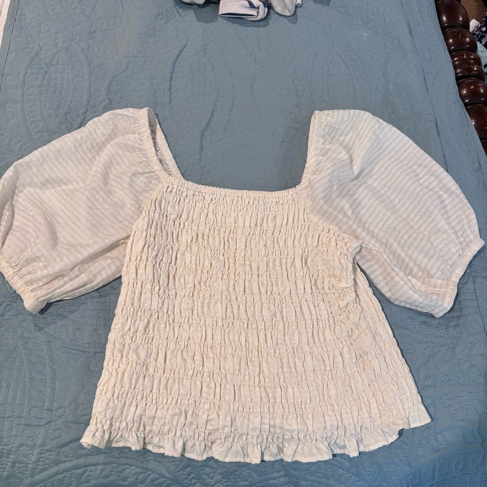 Old Navy Women’s Ruched Crop Top